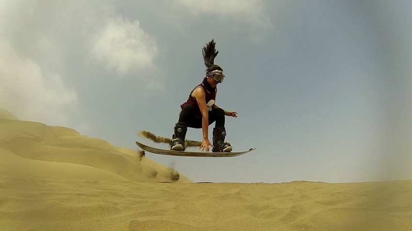 Sandboard en Aucallama