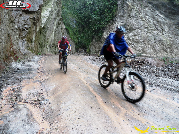 Aventura em Pozuzo com BonniTours - Imagen 10