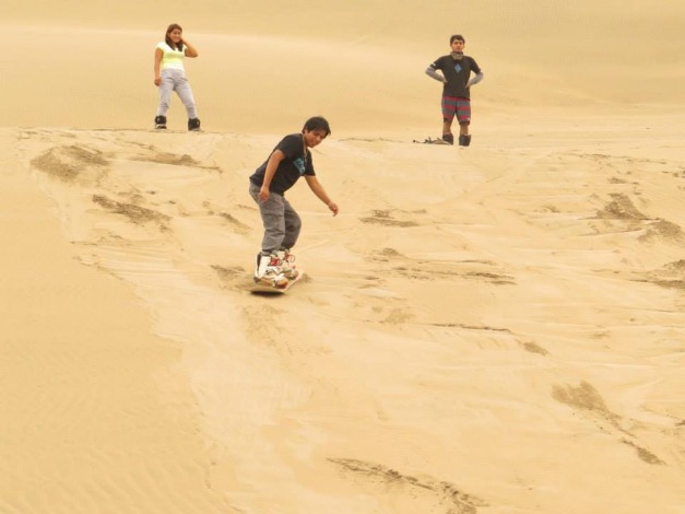 Sandboard nas Dunas de Lima - Imagen 3