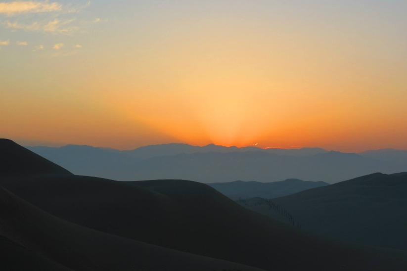Trilha e acampamento noturno