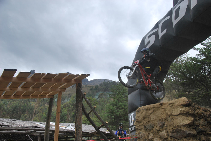 Ciclismo em Wilcahuain - Imagen 2