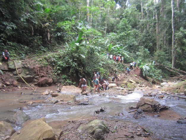 AVENTURA NO TOBOGÃ DE MERETARI