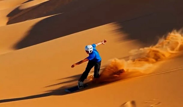 Aventura Extrema: Descubra as Rotas mais Longas para Fazer Sandboard