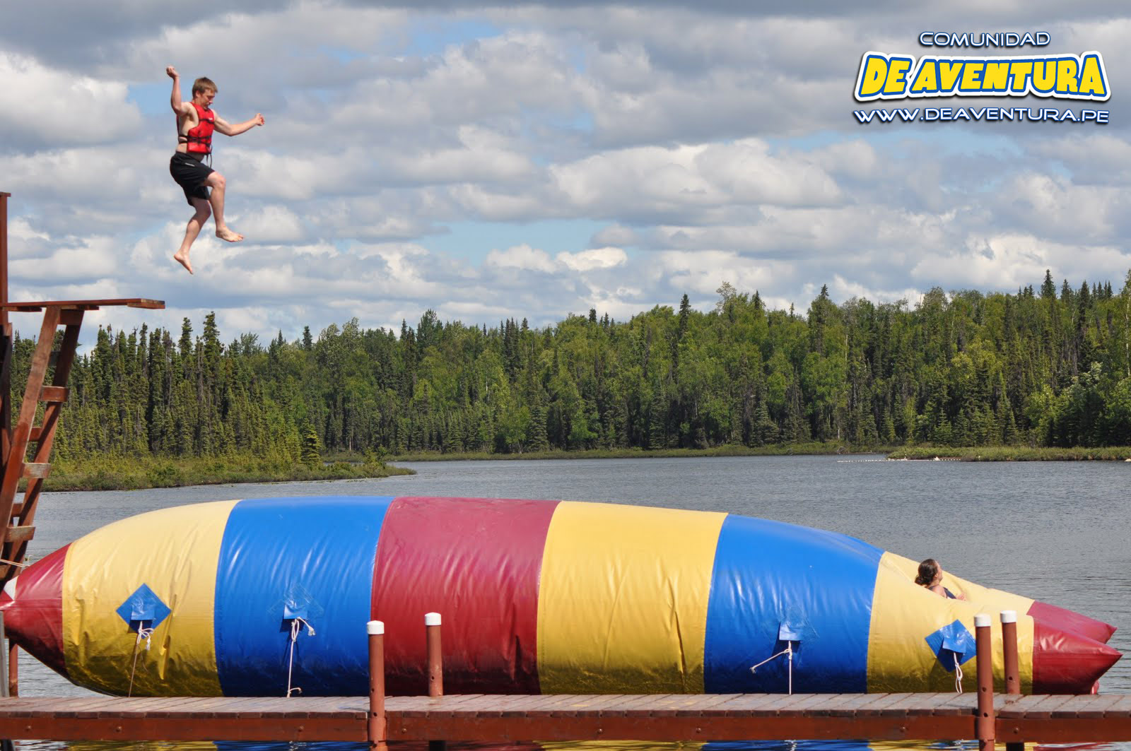 Blob Jump: Pule, voa e mergulha.