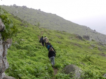 Trekking nas Colinas de Lúcumo