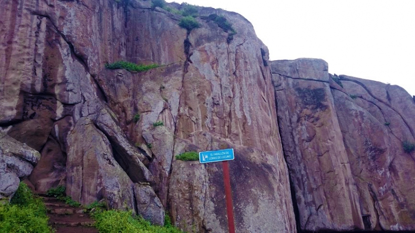 Escalada nas Lomas de Lúcumo