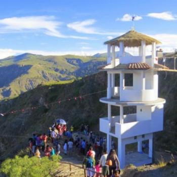 Tirolesa no Cerro La Picota Cruz de la Paz